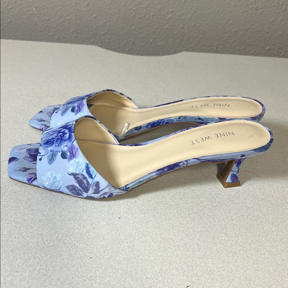 Nine West Floral Blue Heels - Picture 8 of 8